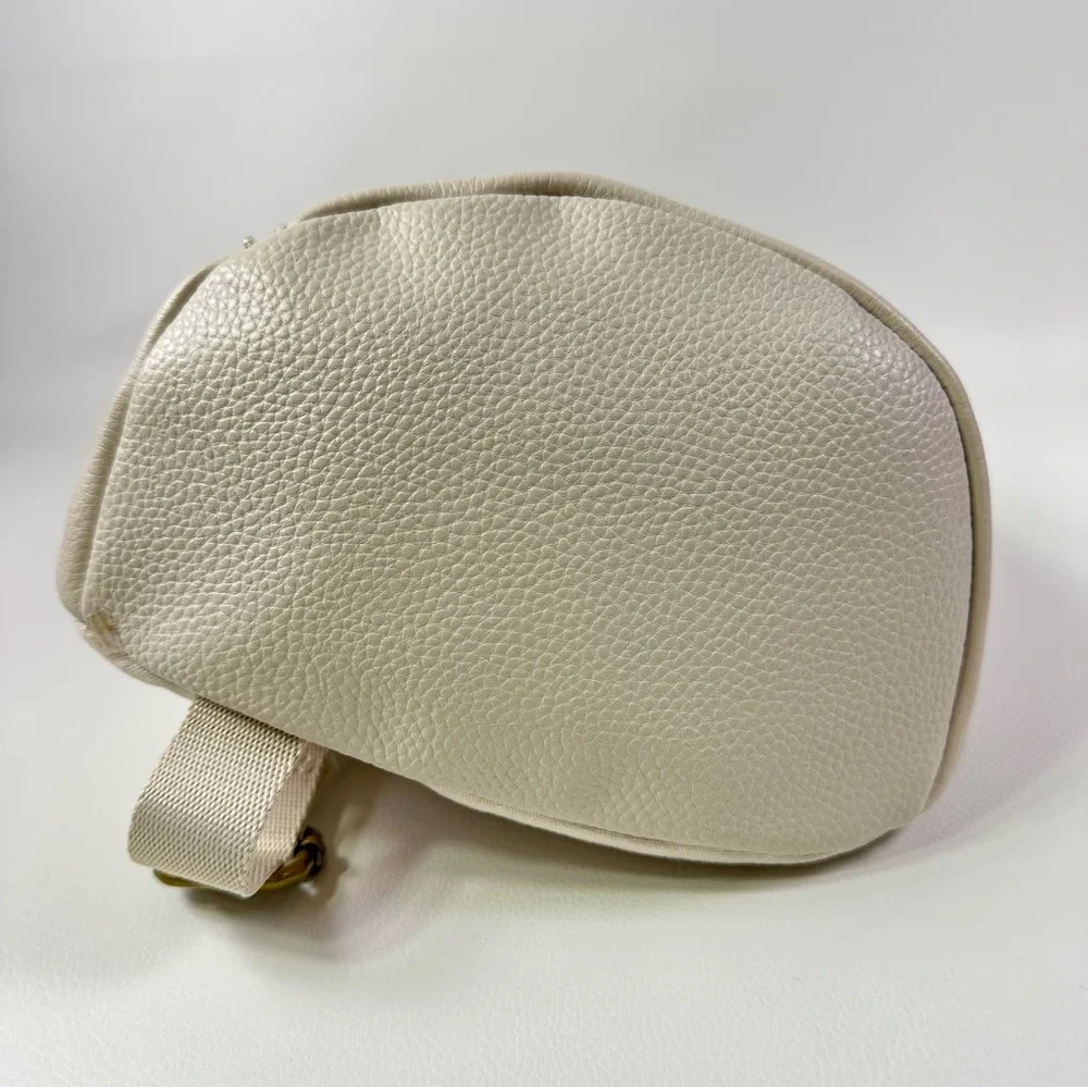 NWT Women’s The Sak Geo Ivory Leather Sling Bag/Backpack - Picture 6 of 10